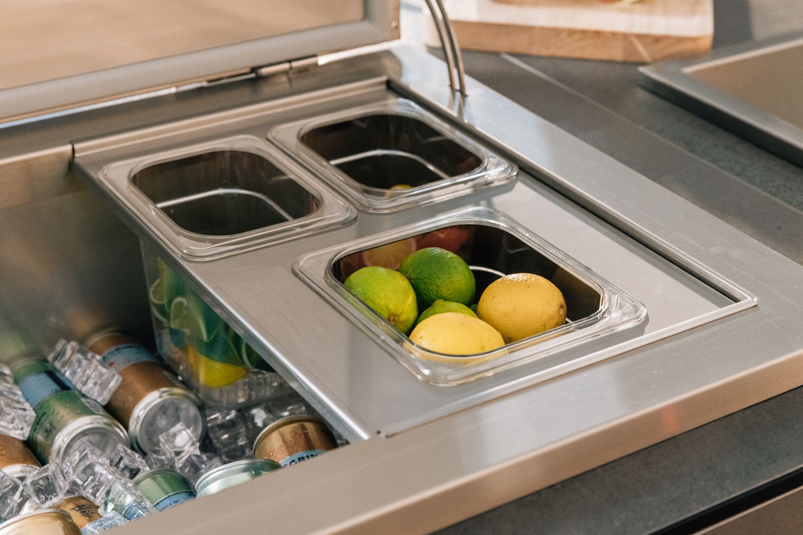 28"x 21" 2.7c Drop-In Ice Chest