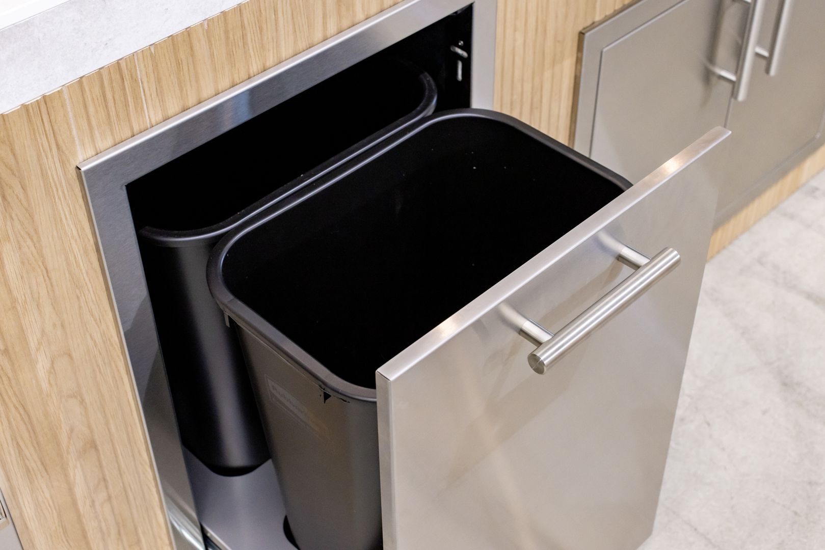 20" 2-Bin Trash/Recycling Drawer